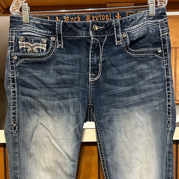 Rock Revival Andrina Mid Rise Curvy Capri Denim Jeans Women 29 (Waist 33) - Picture 5 of 17